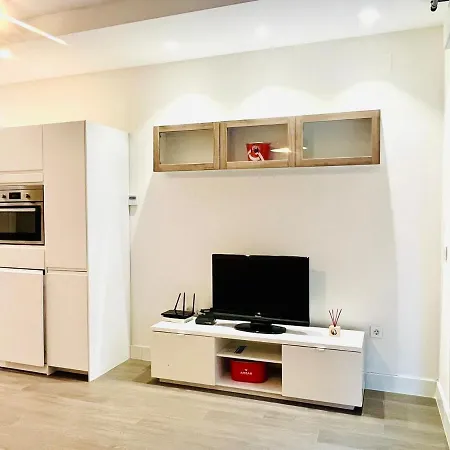 Apartment And Spacious Apartment-historic Center